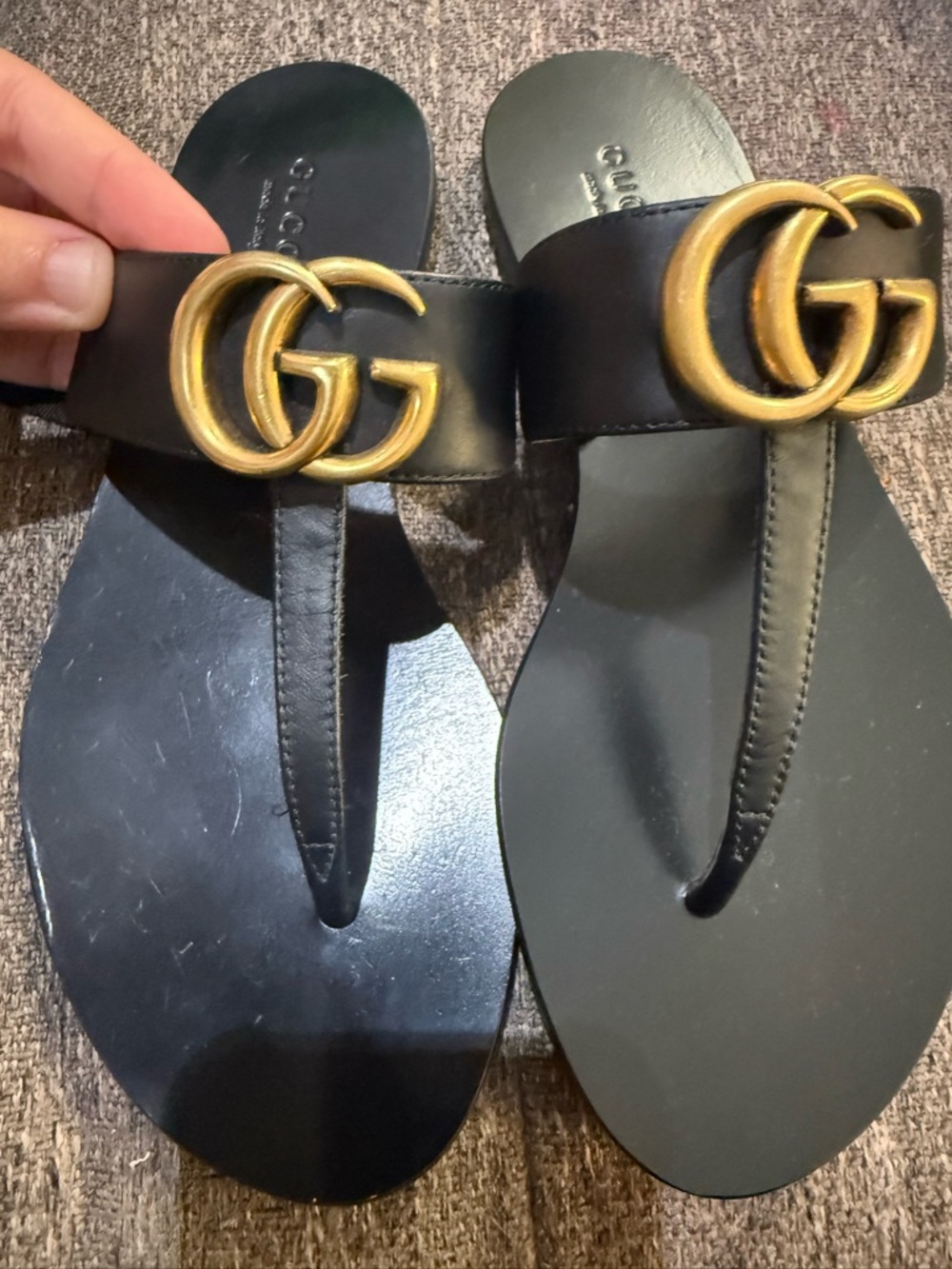 Gucci Black Leather GG Marmont Thong Sandals with Gold Logo 35